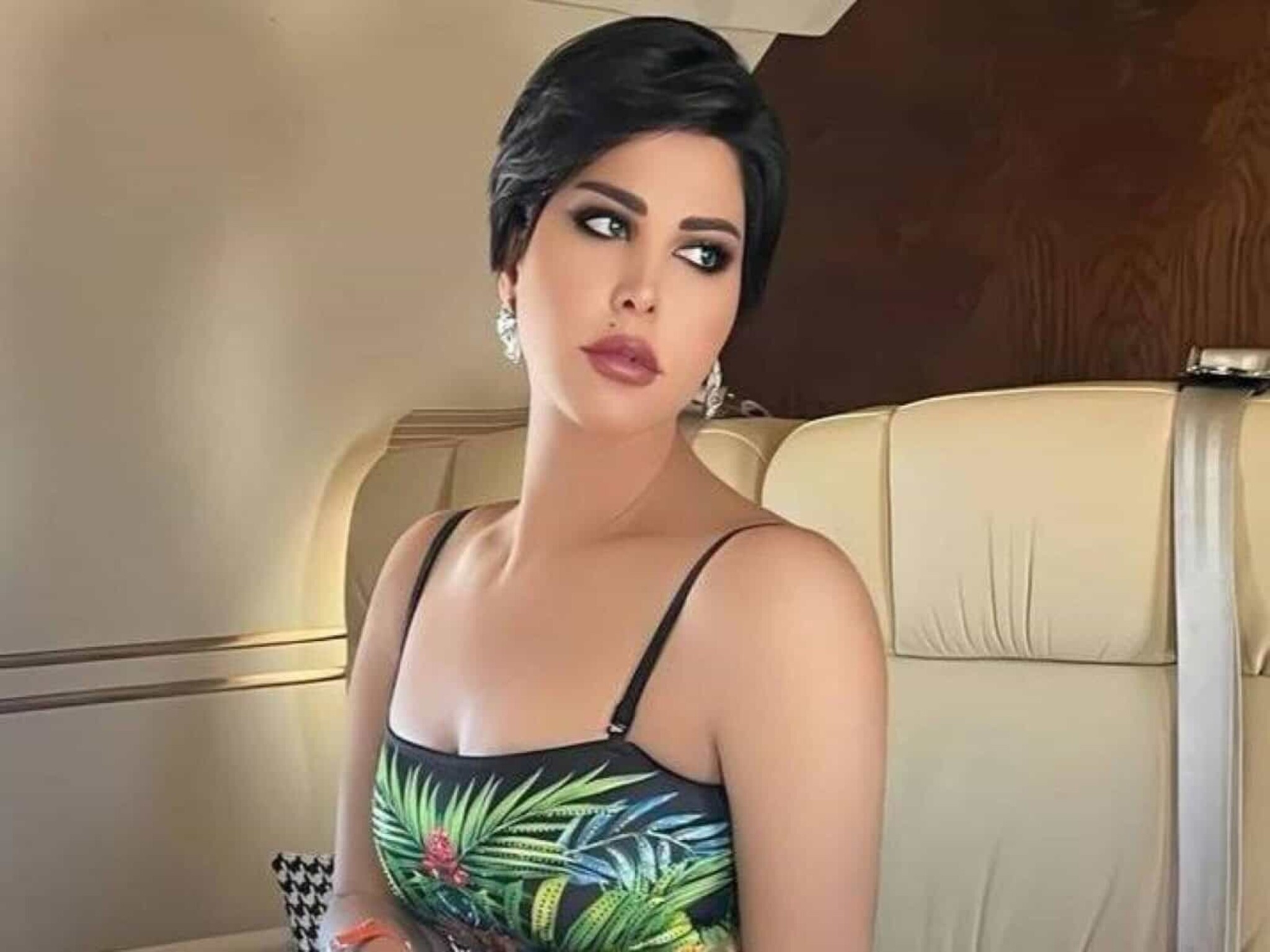 بعد إتّهامها بـ" الفسق والفجور " شمس الكويتية تدافع بقوة عن حليمة بولند