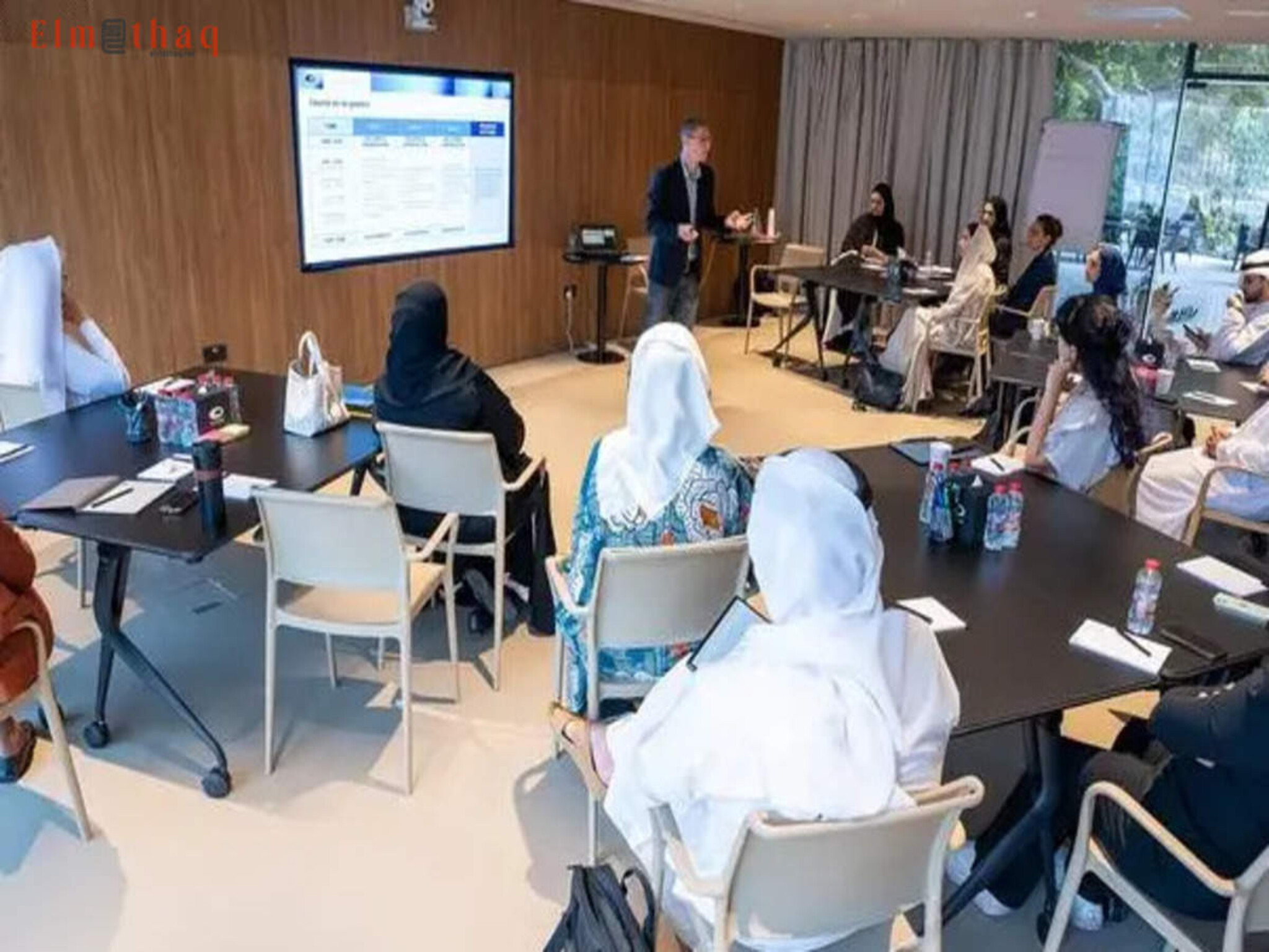 Dubai government launches an AI training program for HR employees